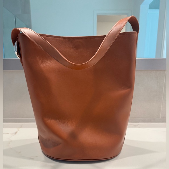 Reformation Seleena Bucket bag - Picture 2 of 4
